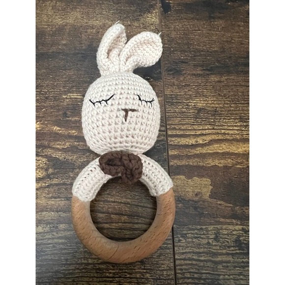 Natural‎ Crochet Organic Bunny Teether Toy Rattle with Ring - Picture 1 of 3